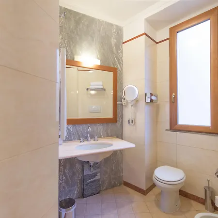 Hotel Diana Park 3*
