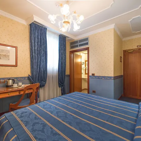 Hotel Diana Park 3*