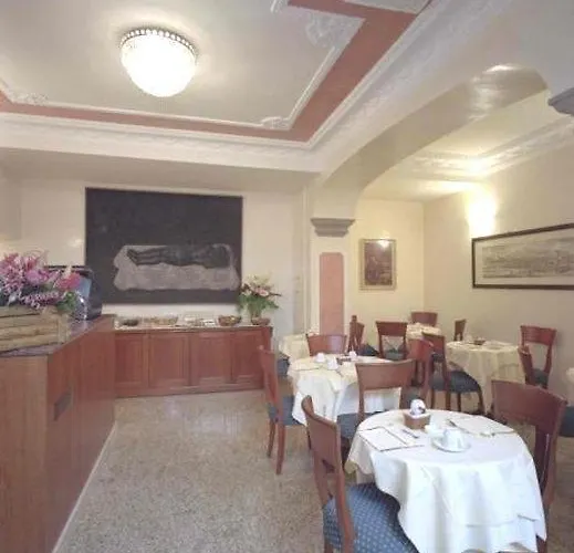 Diana Park Отель