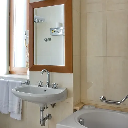 Diana Park Szálloda 3*